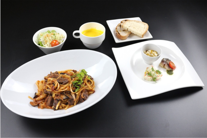 写真:洋食 set pasta fresca
