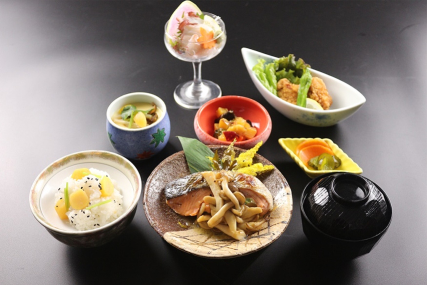 写真:和食 長月の膳